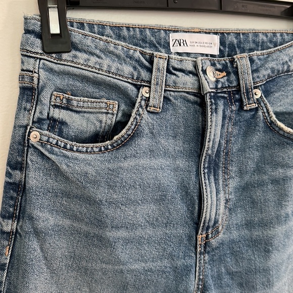Zara high rise straight leg jeans - Picture 2 of 3